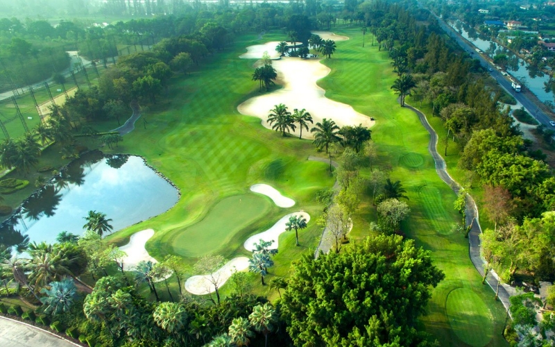 Alpine Golf Club - Thai Golf Course